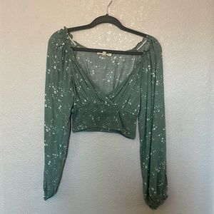 Long sleeve crop top